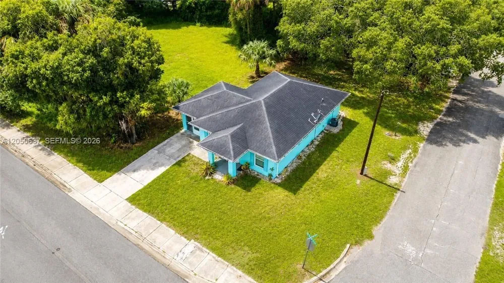 420 DR Martin Luther King Blvd La Belle, FL 33935