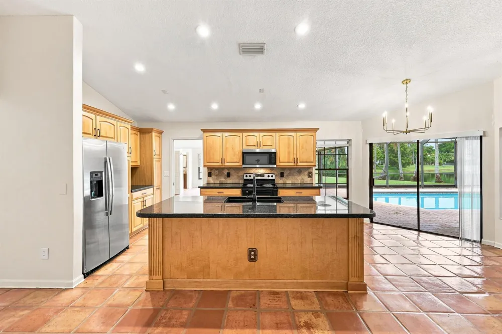 10798 CYPRESS BEND DRIVE Boca Raton, FL 33498
