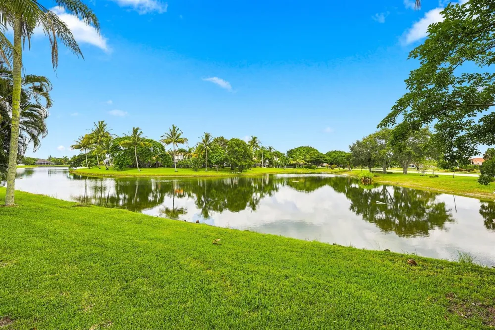 10798 CYPRESS BEND DRIVE Boca Raton, FL 33498