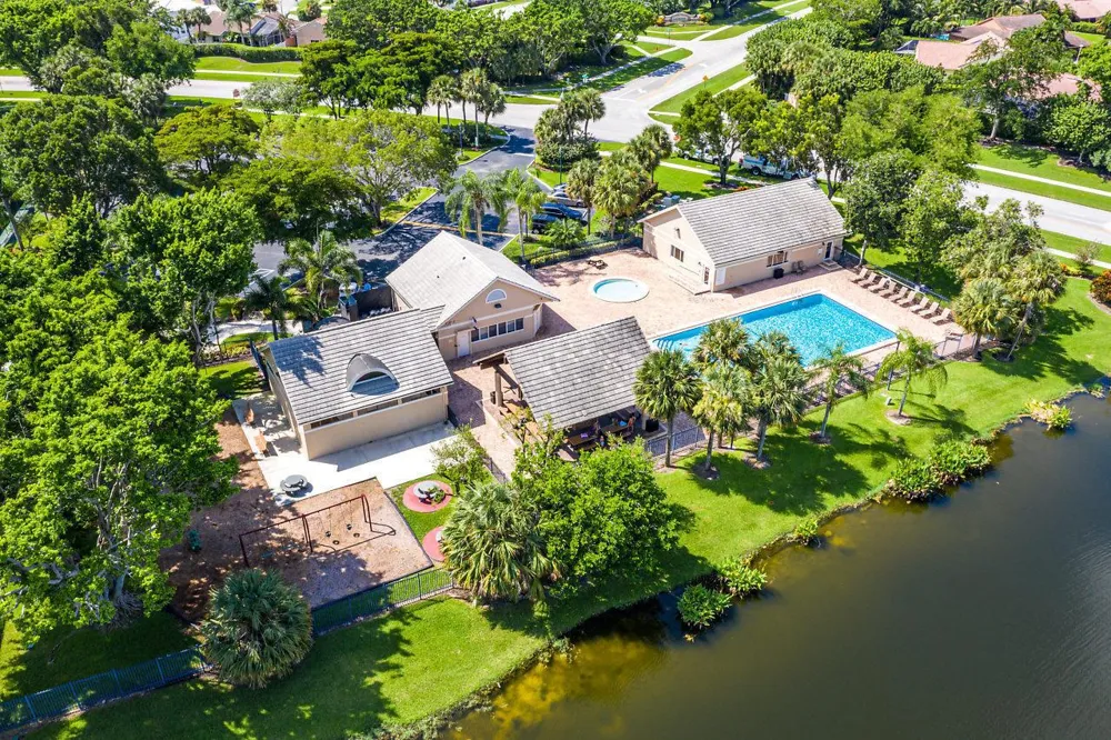 10798 CYPRESS BEND DRIVE Boca Raton, FL 33498