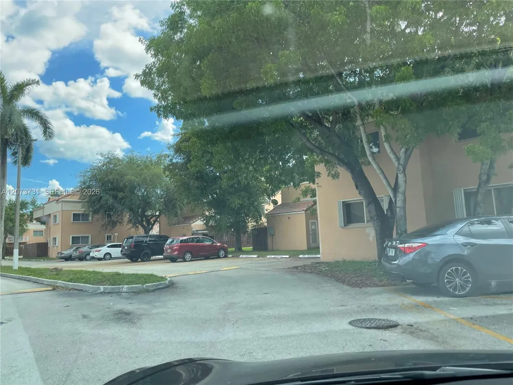 14911 SW 80th St #203 Miami, FL 33193