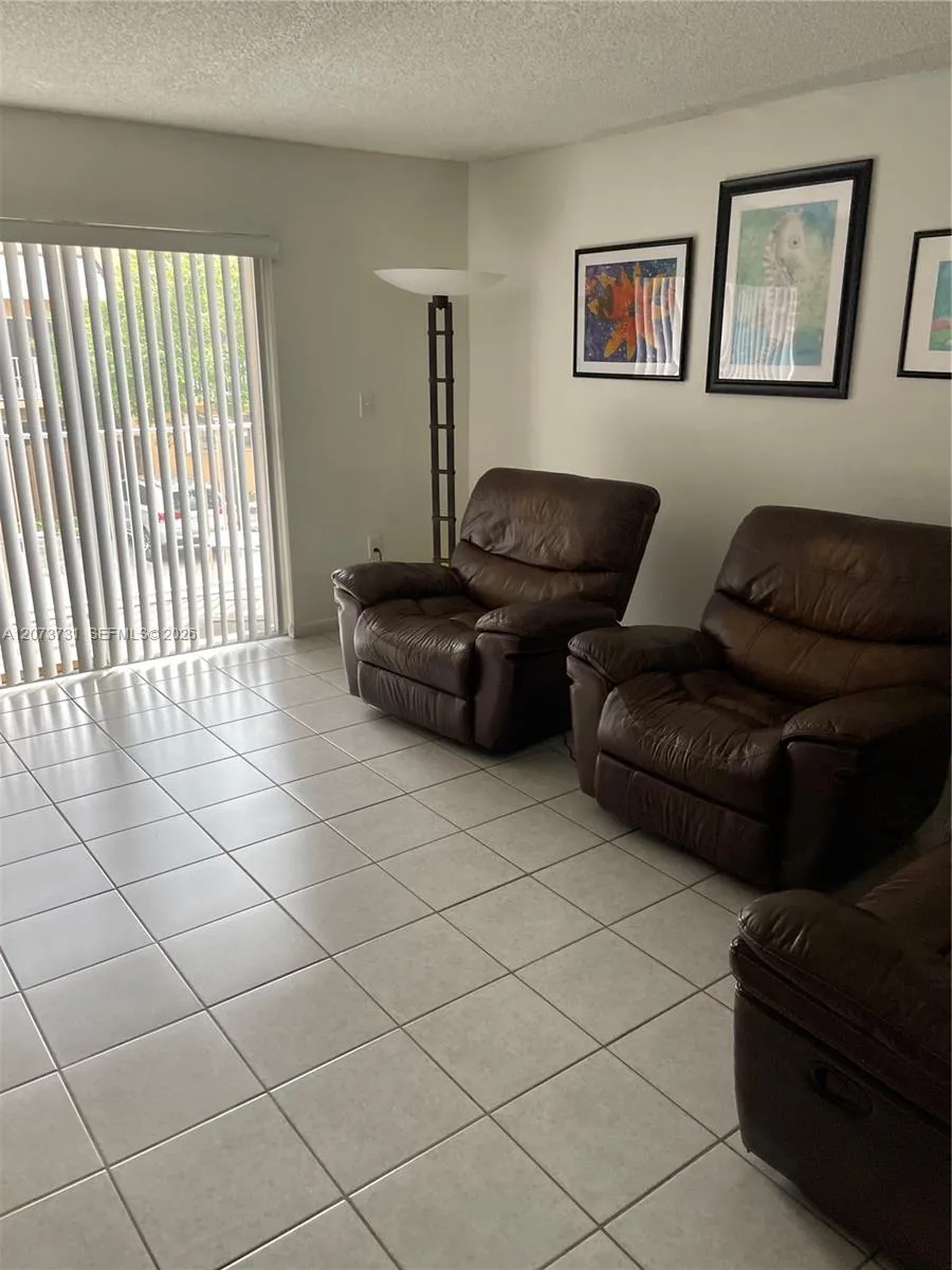 14911 SW 80th St #203 Miami, FL 33193