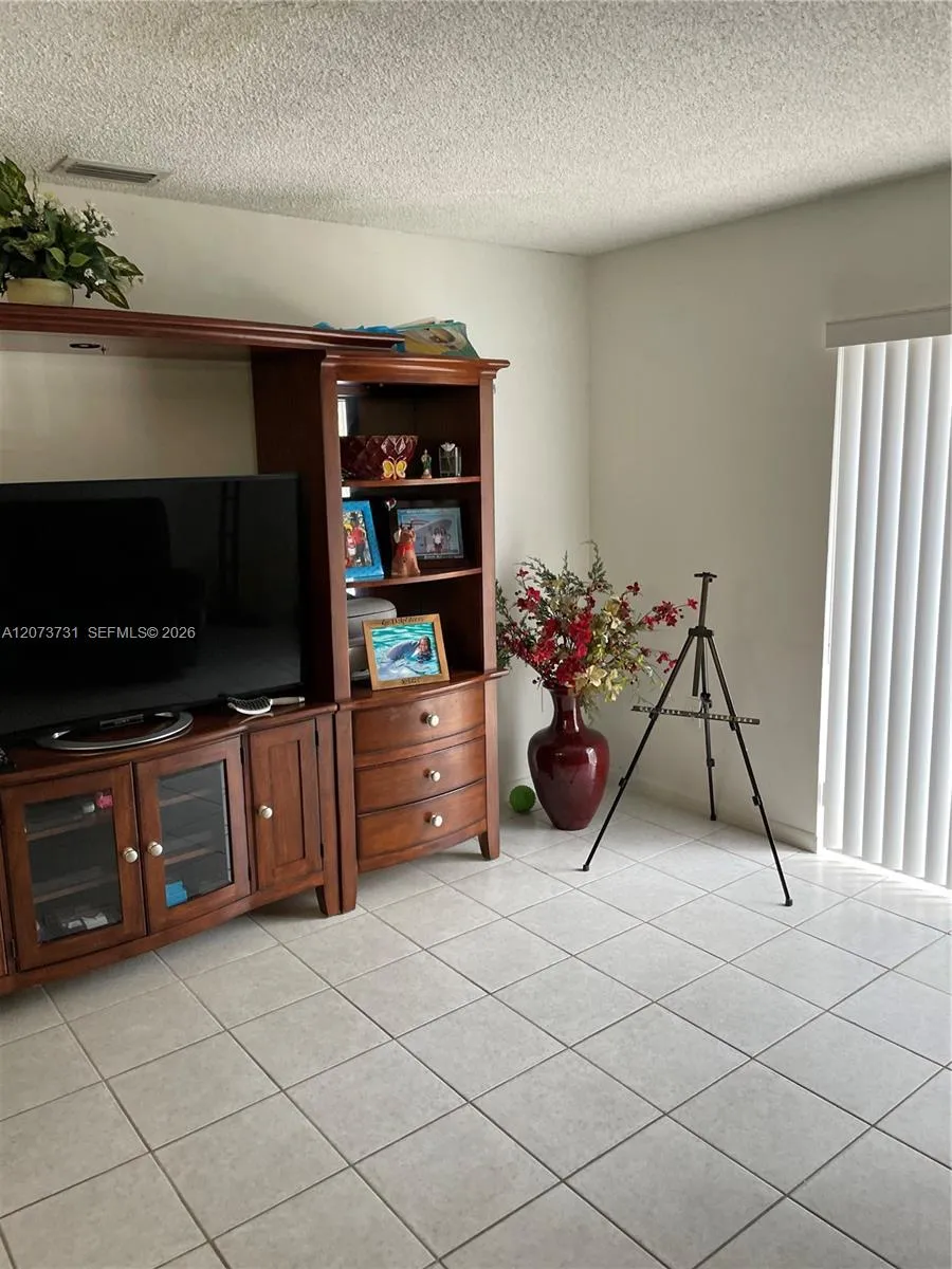 14911 SW 80th St #203 Miami, FL 33193