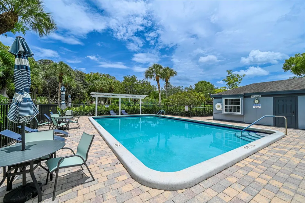 6526 Windsor Dr Parkland, FL 33067