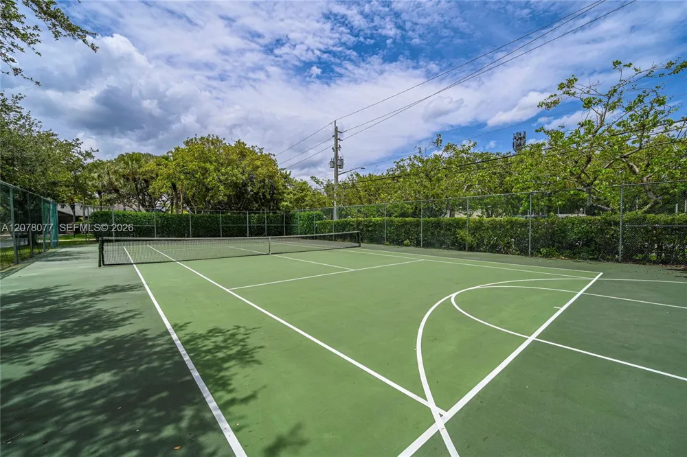 6526 Windsor Dr Parkland, FL 33067