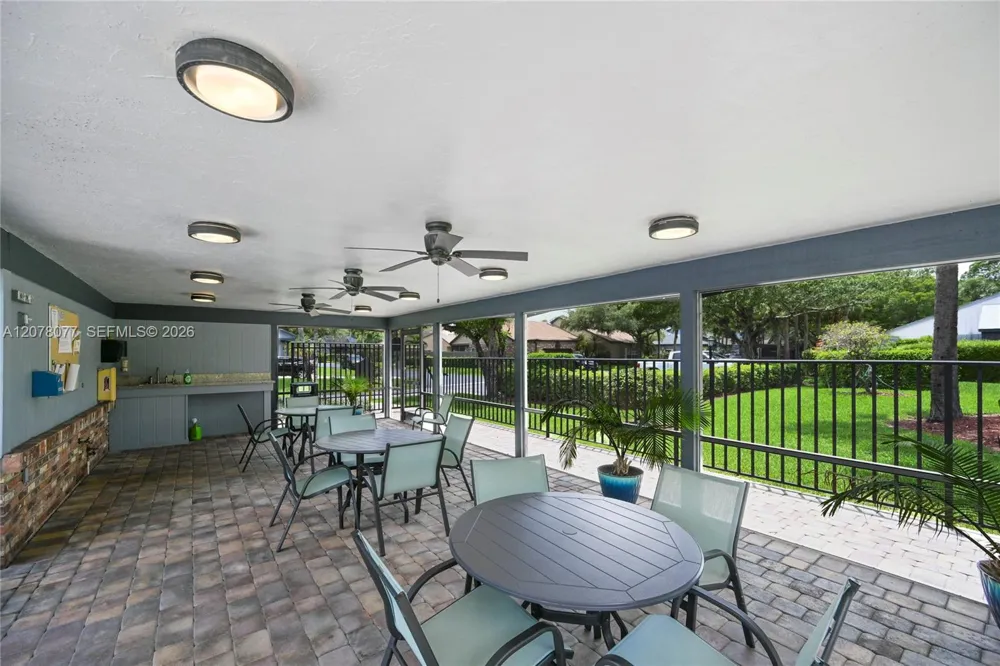 6526 Windsor Dr Parkland, FL 33067