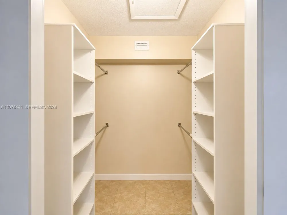 8821 Wiles Rd #304 Coral Springs, FL 33067