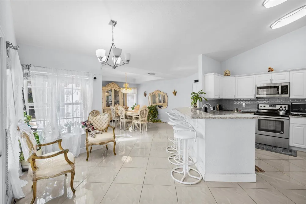 2962 SE BELLA ROAD Port St. Lucie, FL 34984