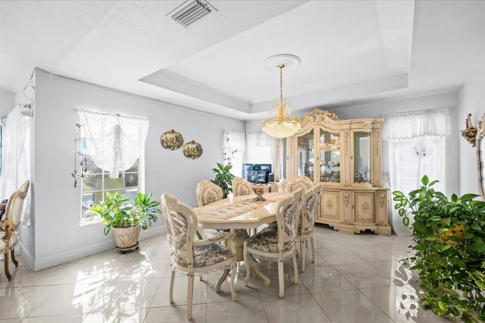 2962 SE BELLA ROAD Port St. Lucie, FL 34984