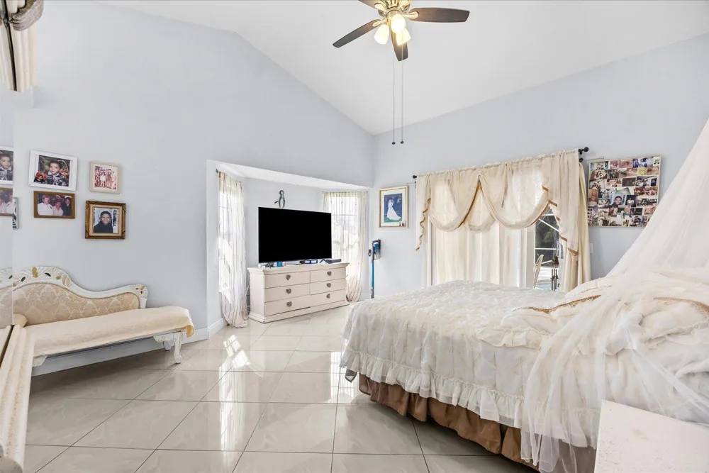2962 SE BELLA ROAD Port St. Lucie, FL 34984
