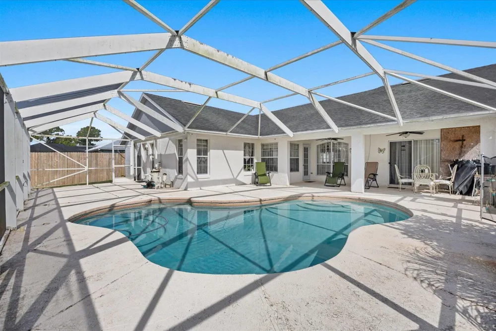 2962 SE BELLA ROAD Port St. Lucie, FL 34984