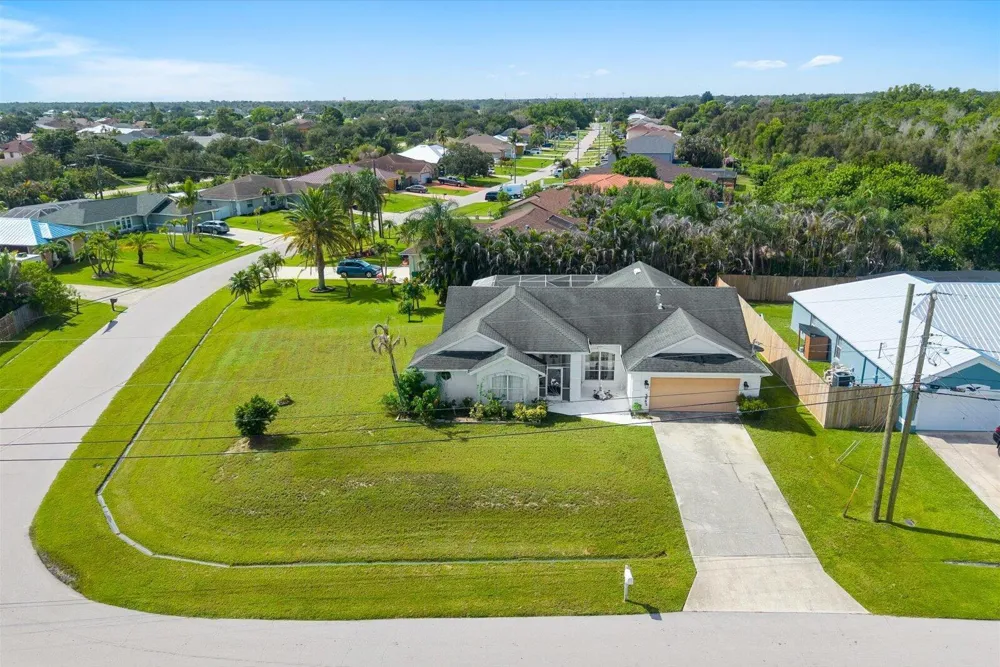 2962 SE BELLA ROAD Port St. Lucie, FL 34984