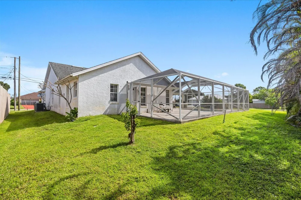 2962 SE BELLA ROAD Port St. Lucie, FL 34984