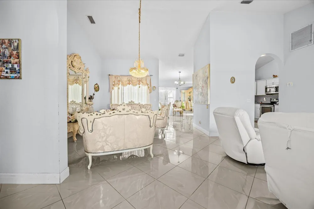 2962 SE BELLA ROAD Port St. Lucie, FL 34984