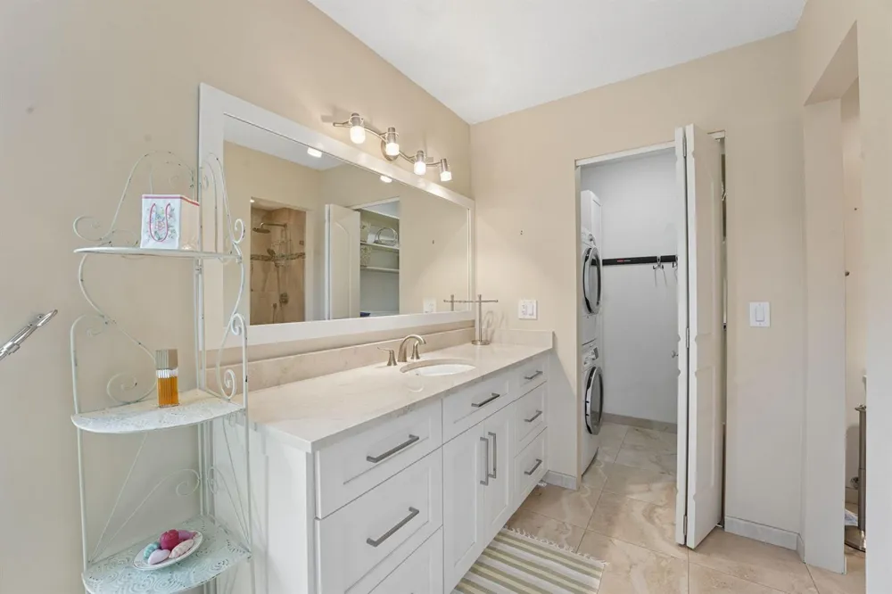 1080 Mahogany Way #204 Delray Beach, FL 33445