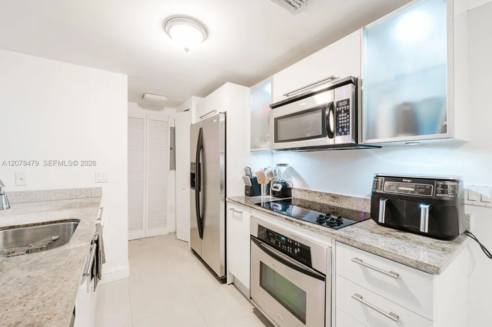 185 SW 7th St #3609 Miami, FL 33130