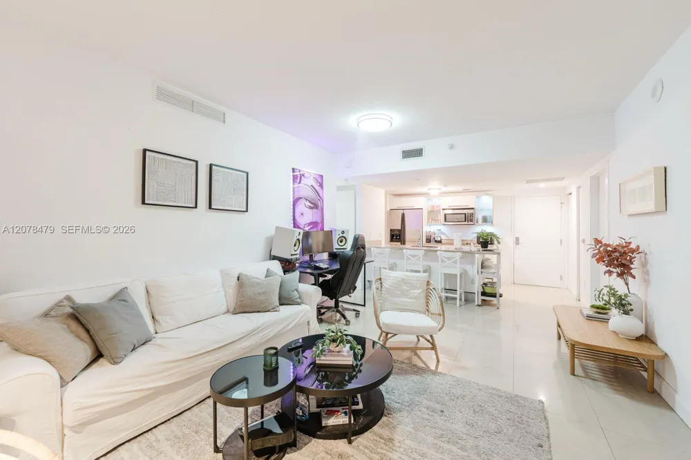 185 SW 7th St #3609 Miami, FL 33130