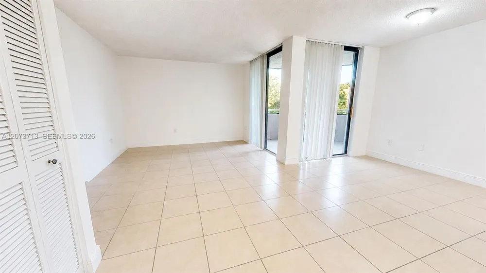 8215 SW 152nd Ave #G-205 Miami, FL 33193