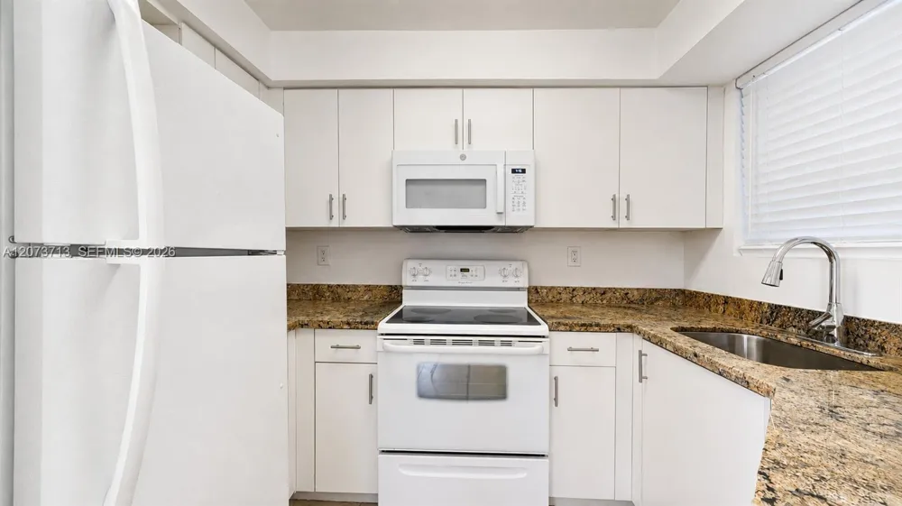 8215 SW 152nd Ave #G-205 Miami, FL 33193