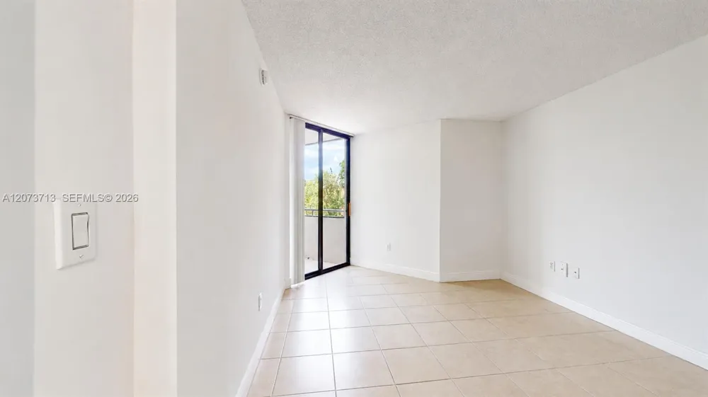 8215 SW 152nd Ave #G-205 Miami, FL 33193