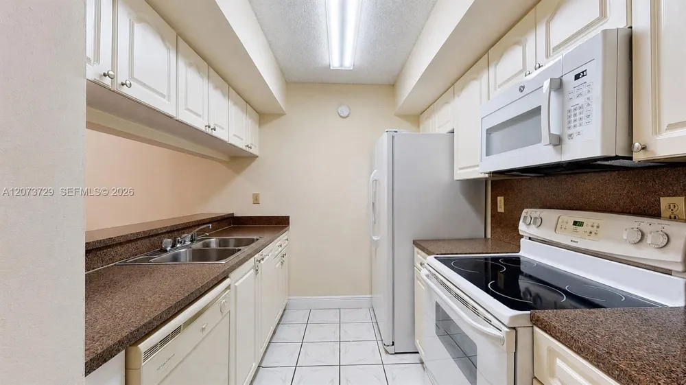 18296 Mediterranean Blvd #3-4 Hialeah, FL 33015