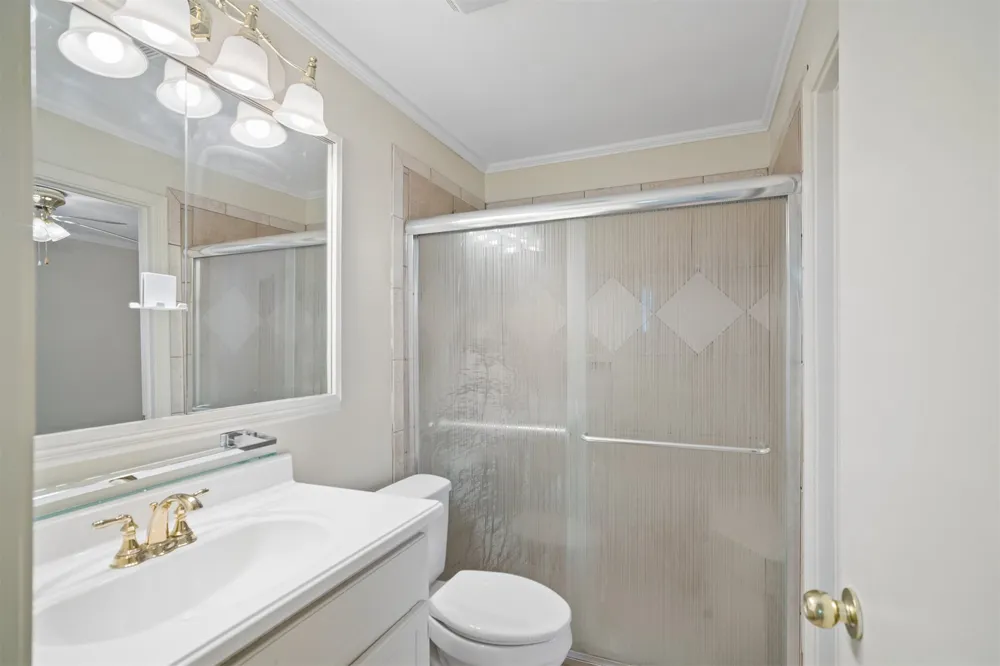 5247 S Columbia Avenue Tulsa, OK 74105
