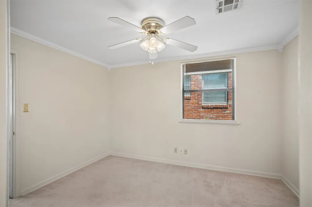 5247 S Columbia Avenue Tulsa, OK 74105