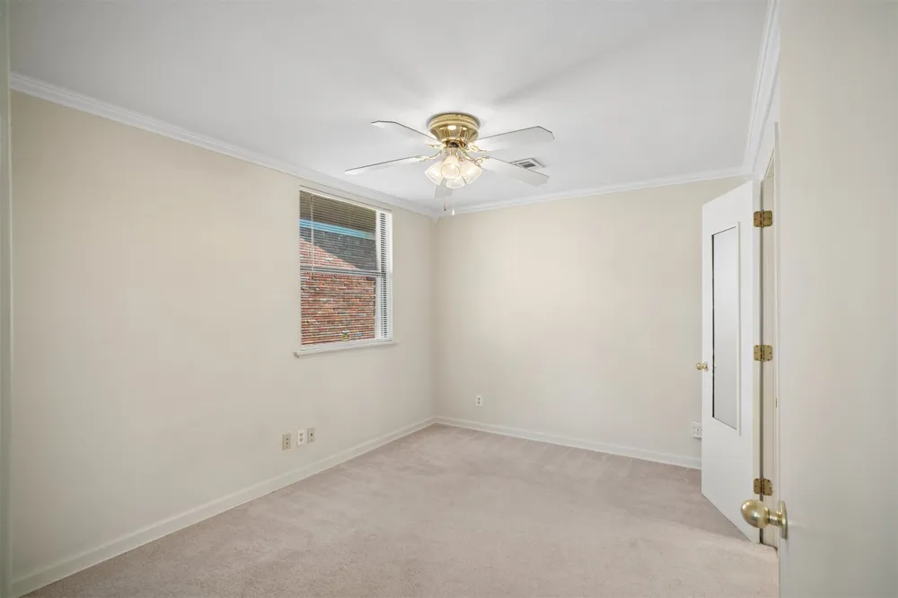 5247 S Columbia Avenue Tulsa, OK 74105