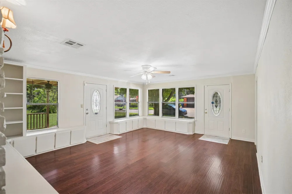 5247 S Columbia Avenue Tulsa, OK 74105
