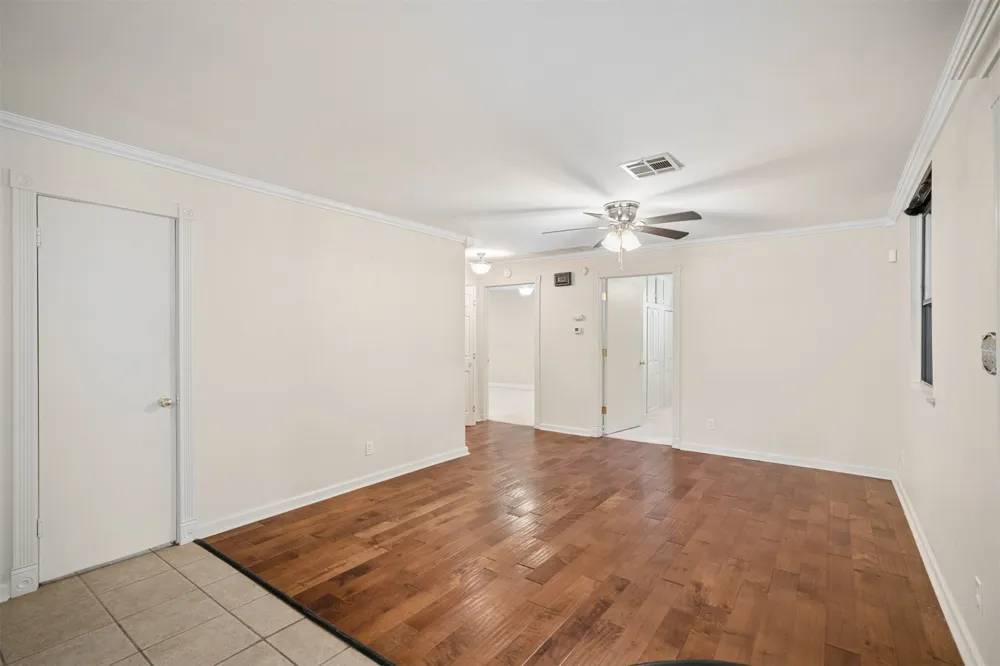 5247 S Columbia Avenue Tulsa, OK 74105