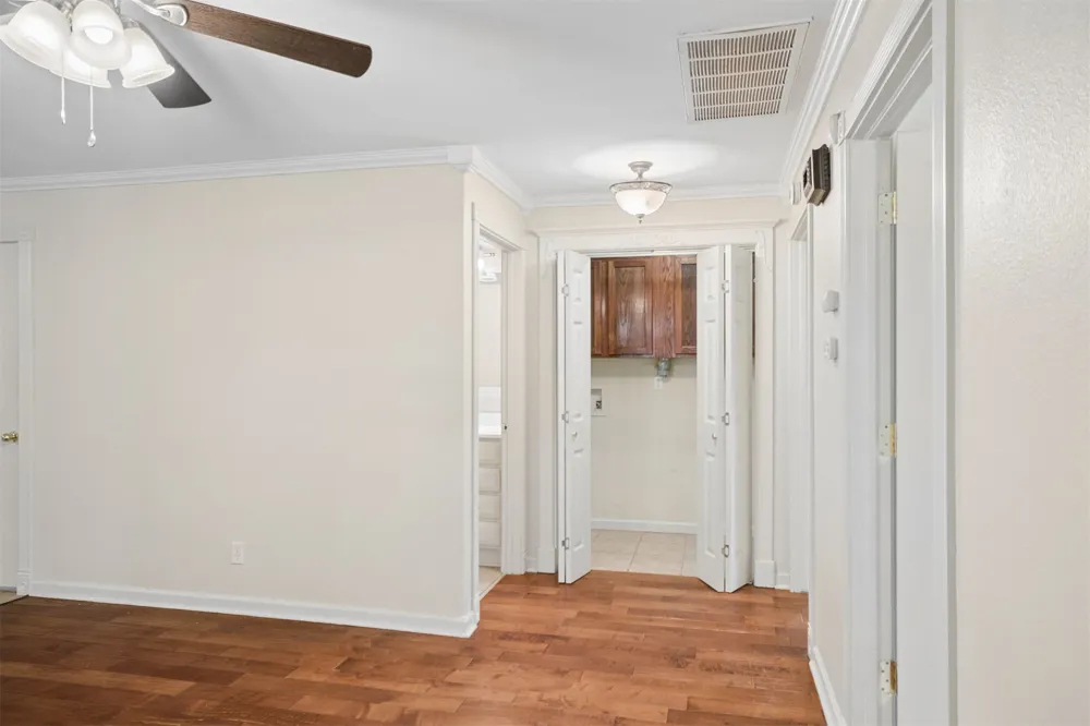5247 S Columbia Avenue Tulsa, OK 74105