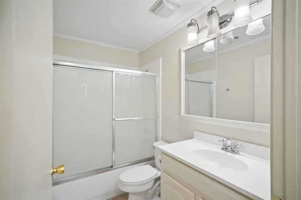 5247 S Columbia Avenue Tulsa, OK 74105