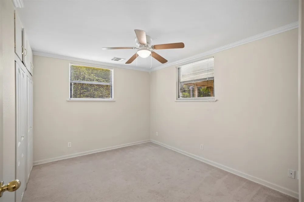 5247 S Columbia Avenue Tulsa, OK 74105