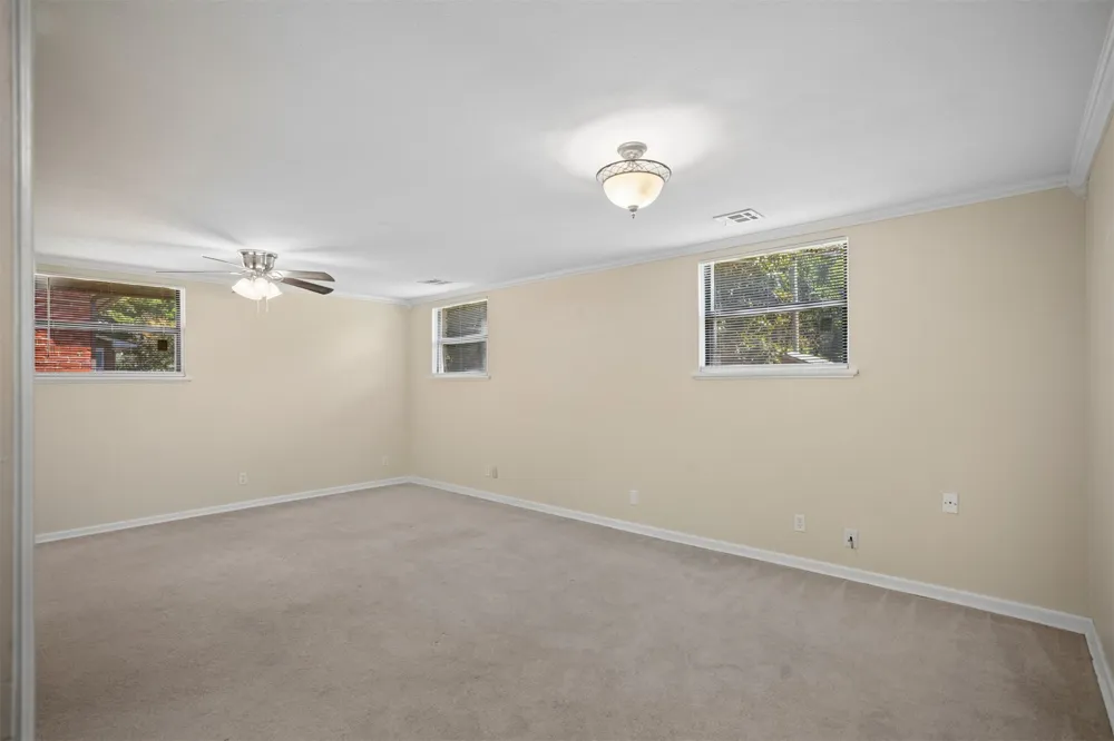 5247 S Columbia Avenue Tulsa, OK 74105