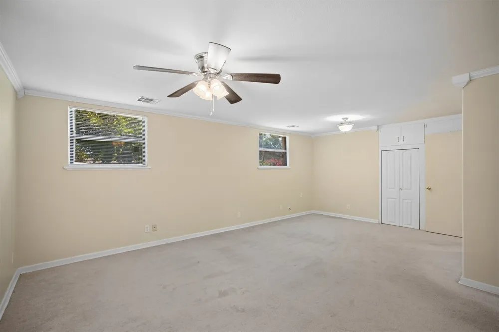 5247 S Columbia Avenue Tulsa, OK 74105