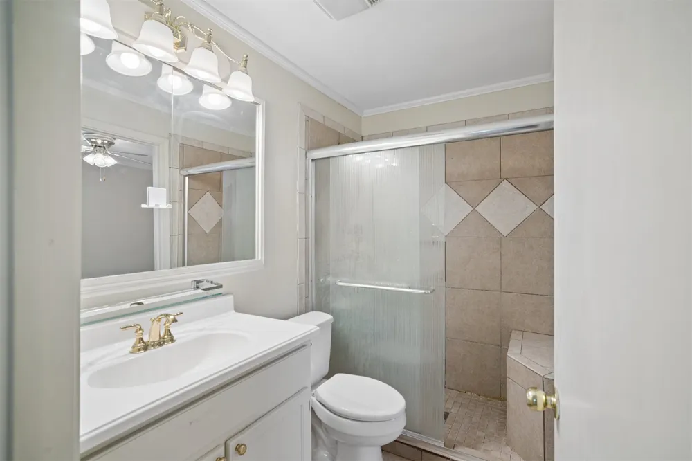 5247 S Columbia Avenue Tulsa, OK 74105