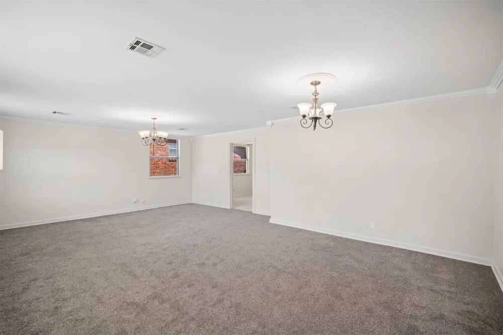 5247 S Columbia Avenue Tulsa, OK 74105