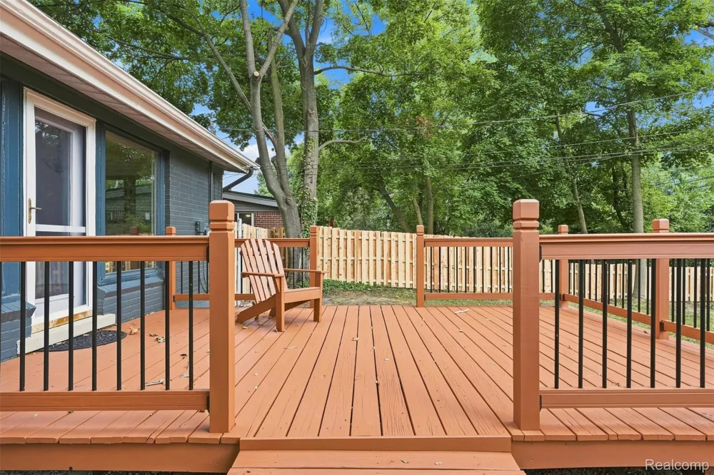 1011 Brooklawn Drive Troy City, MI 48084