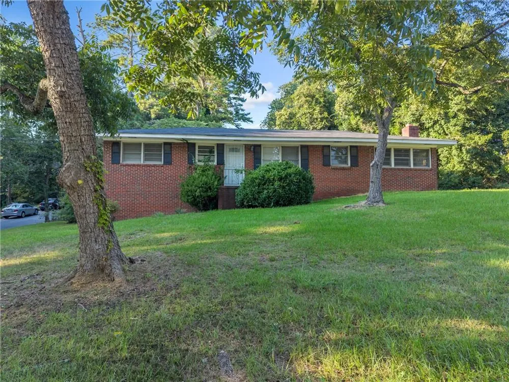 506 Pineridge Drive Forest Park, GA 30297