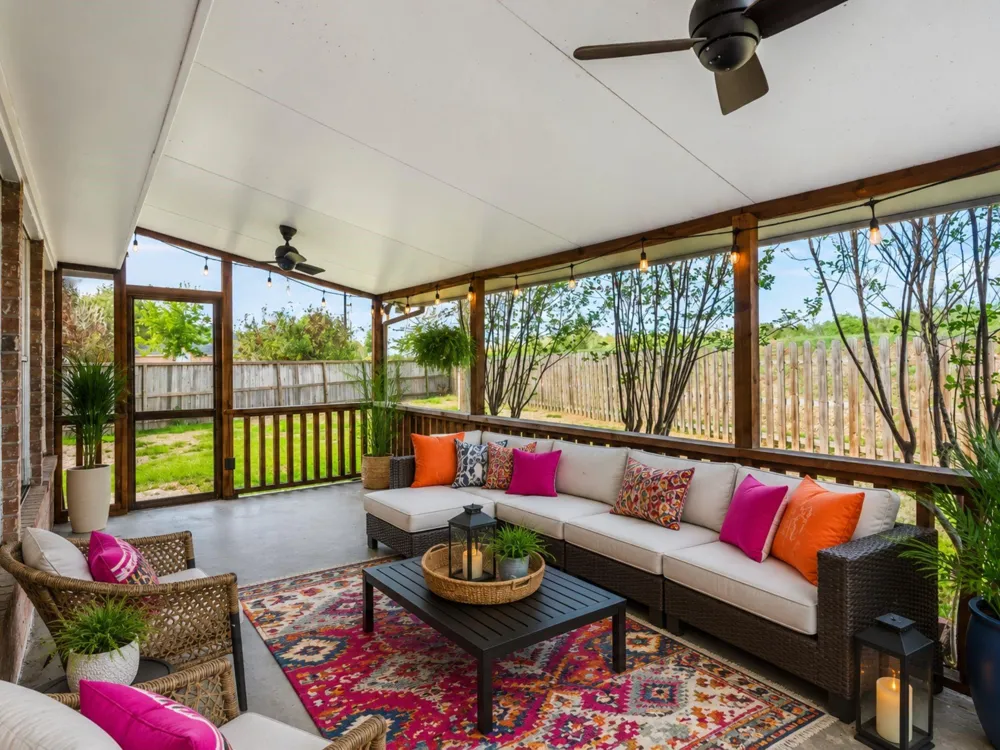 8823 Saratoga Drive Sugar Land, TX 77479