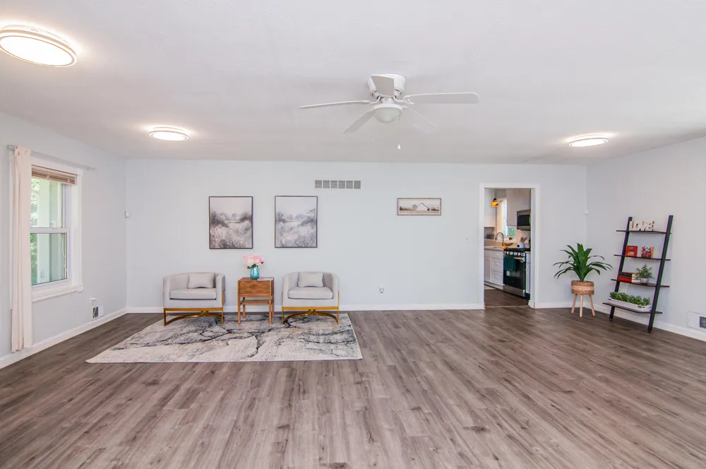 21411 Orchard Lake Road Farmington Hills, MI 48336