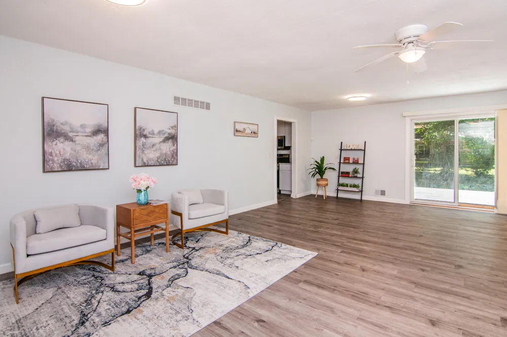 21411 Orchard Lake Road Farmington Hills, MI 48336