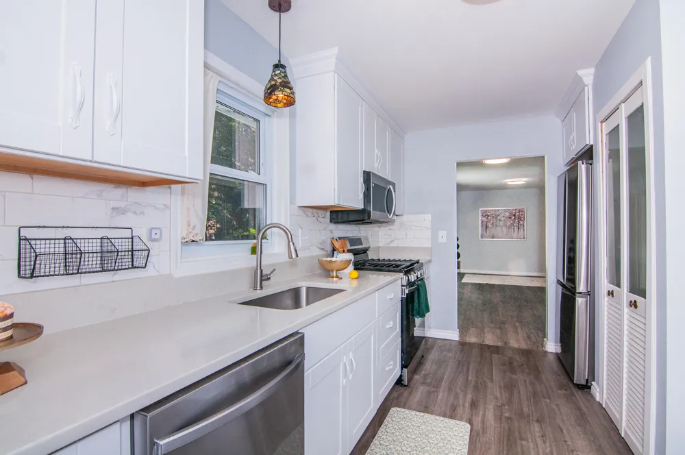 21411 Orchard Lake Road Farmington Hills, MI 48336