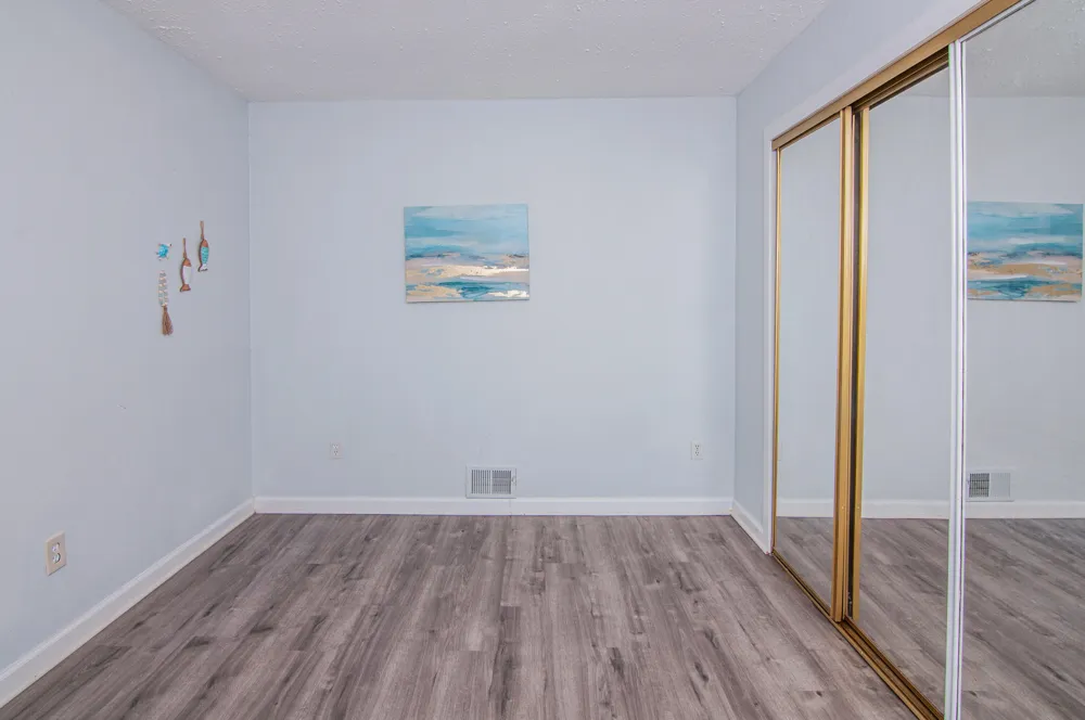 21411 Orchard Lake Road Farmington Hills, MI 48336