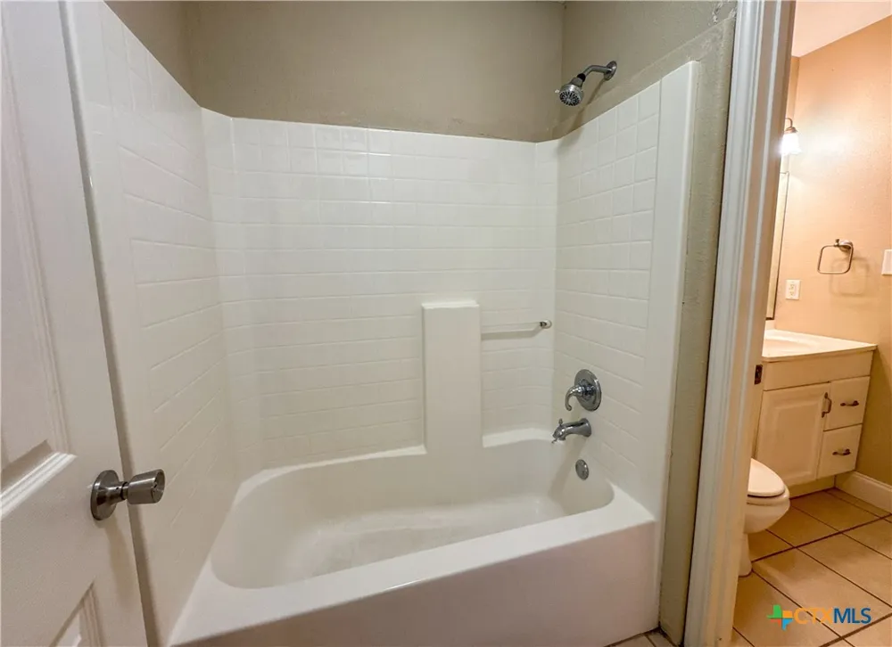 3312 Gayle Street Victoria, TX 77901