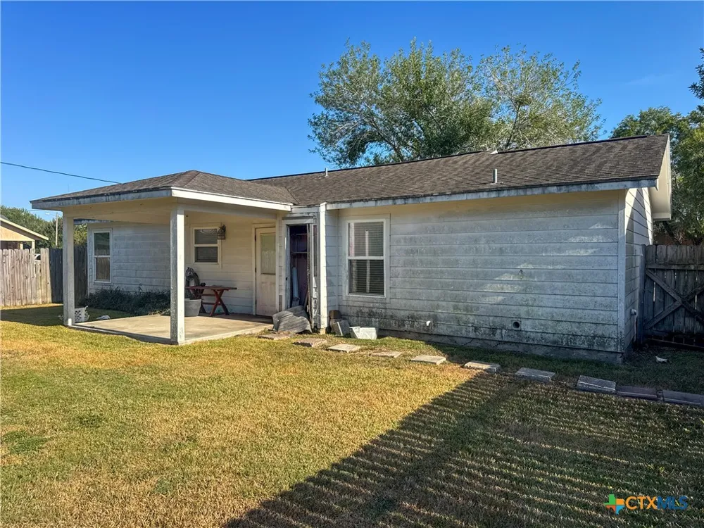 3312 Gayle Street Victoria, TX 77901