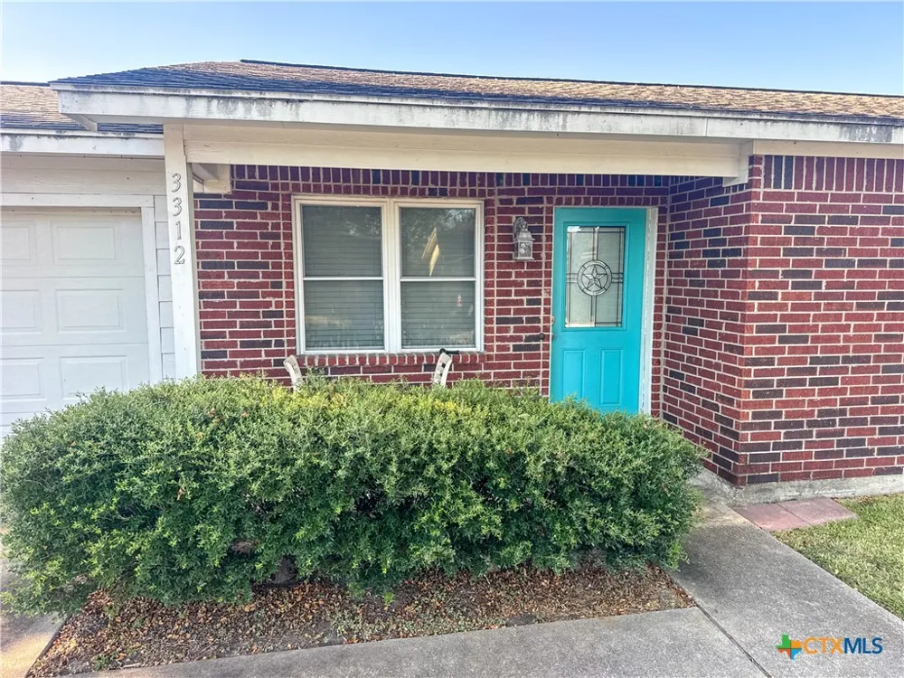 3312 Gayle Street Victoria, TX 77901