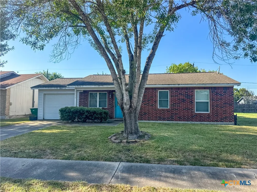 3312 Gayle Street Victoria, TX 77901