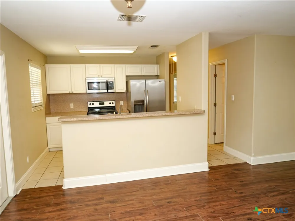 3312 Gayle Street Victoria, TX 77901