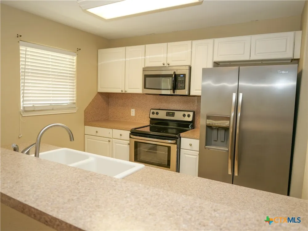 3312 Gayle Street Victoria, TX 77901